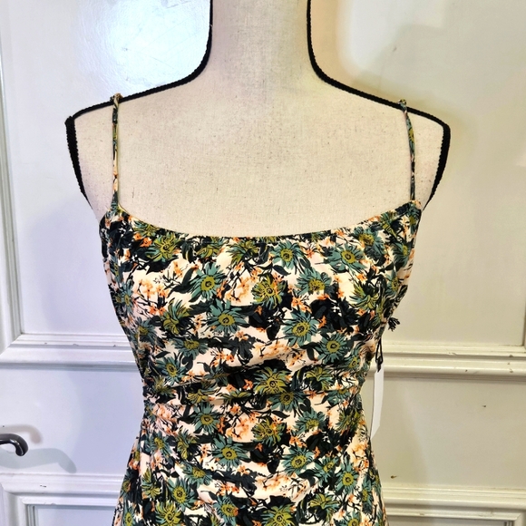 ASTR The Label Green Orange Floral Cut-Out Sundress,Large,NWT - Picture 6 of 16